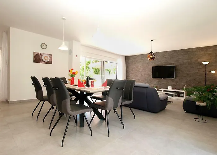 1866 别墅 Šišan